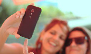 selfies can cause distracted driving accidents in Lutz